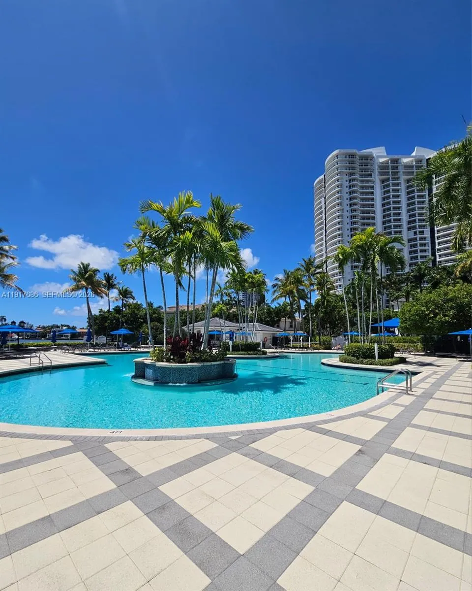 21050 Point Pl #501 Aventura, FL 33180