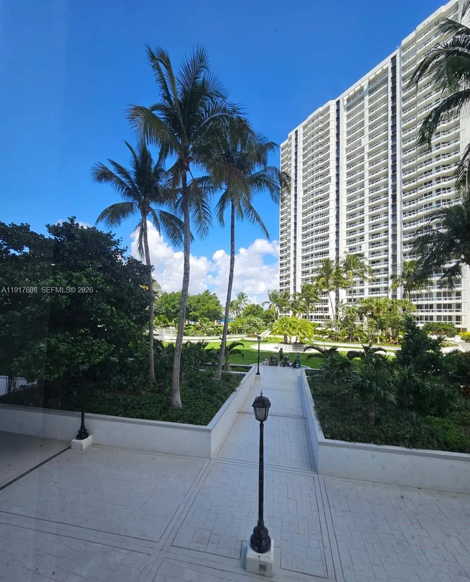 21050 Point Pl #501 Aventura, FL 33180