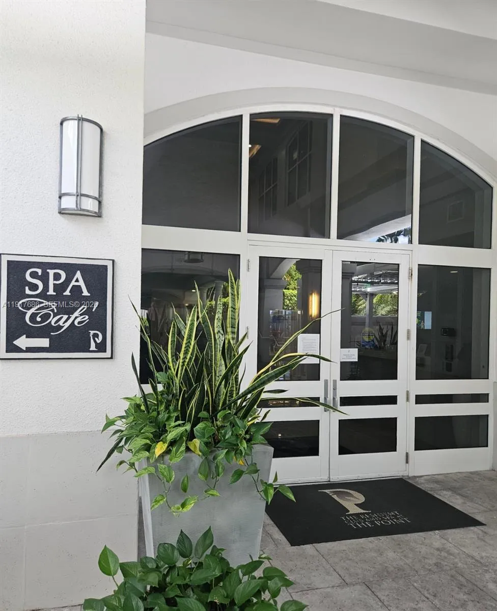 21050 Point Pl #501 Aventura, FL 33180