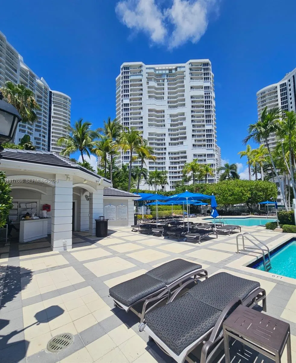 21050 Point Pl #501 Aventura, FL 33180