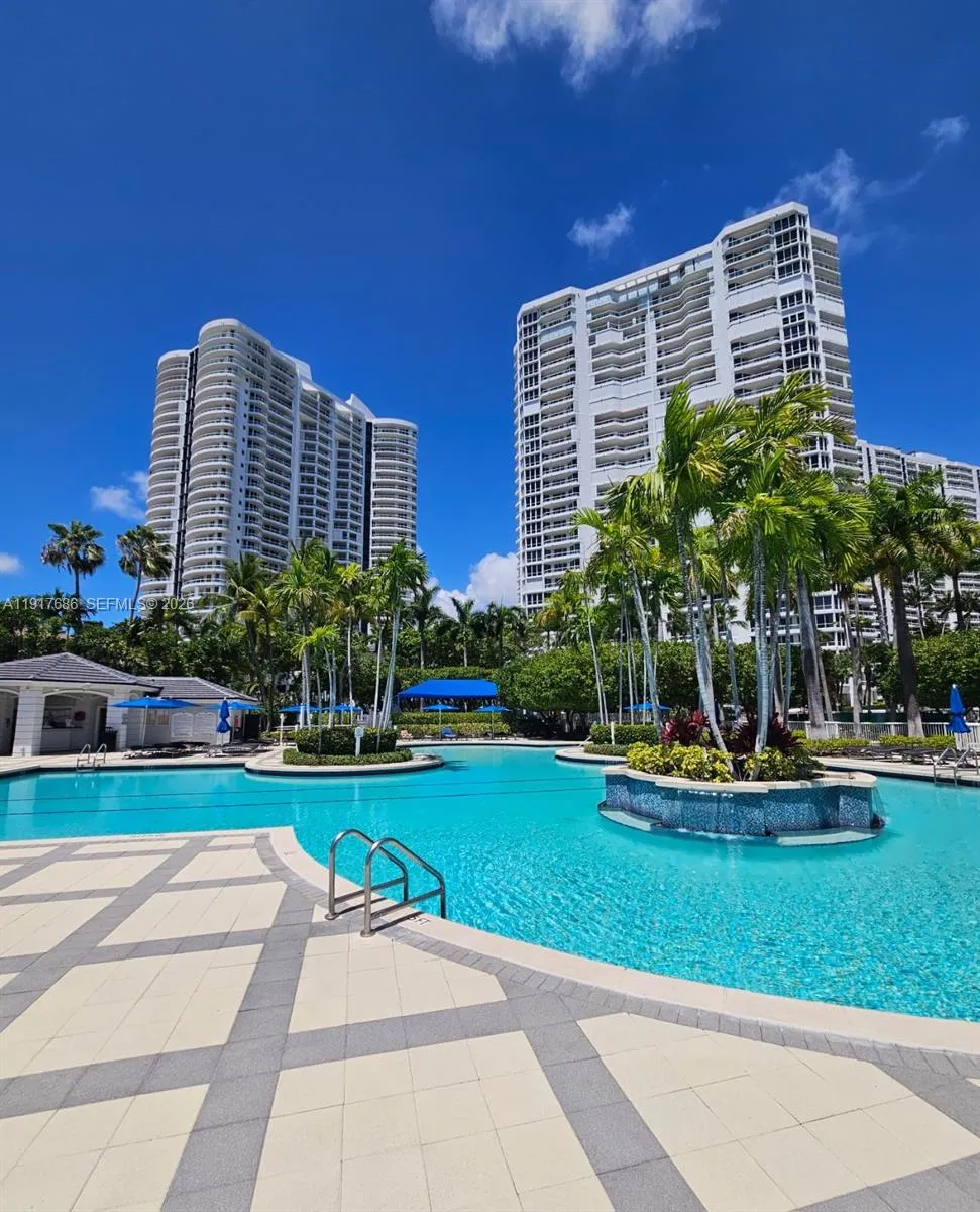 21050 Point Pl #501 Aventura, FL 33180