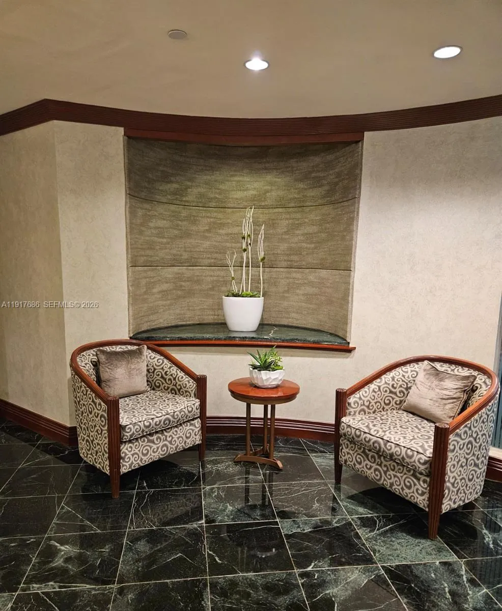 21050 Point Pl #501 Aventura, FL 33180