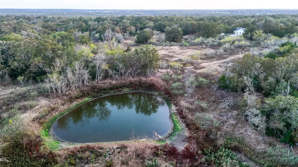 137 Shady Oaks Loop Cedar Creek, TX 78612