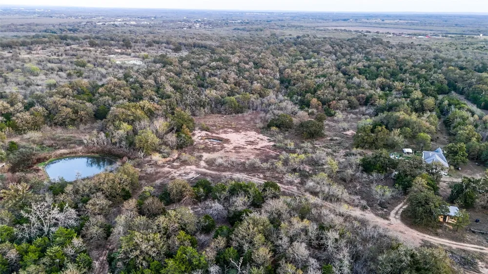137 Shady Oaks Loop Cedar Creek, TX 78612
