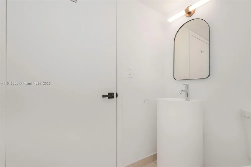 8855 Collins Ave #6E Surfside, FL 33154