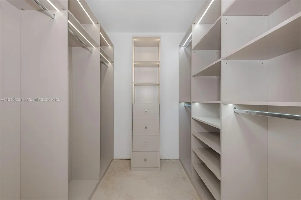 8855 Collins Ave #6E Surfside, FL 33154
