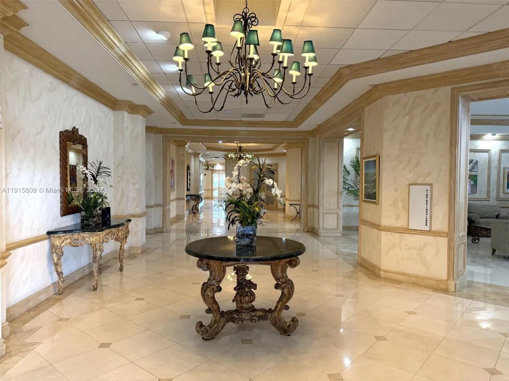 8855 Collins Ave #6E Surfside, FL 33154