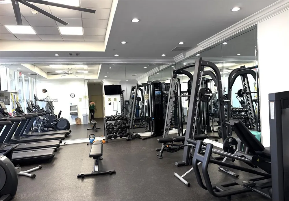 8855 Collins Ave #6E Surfside, FL 33154