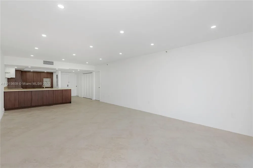8855 Collins Ave #6E Surfside, FL 33154
