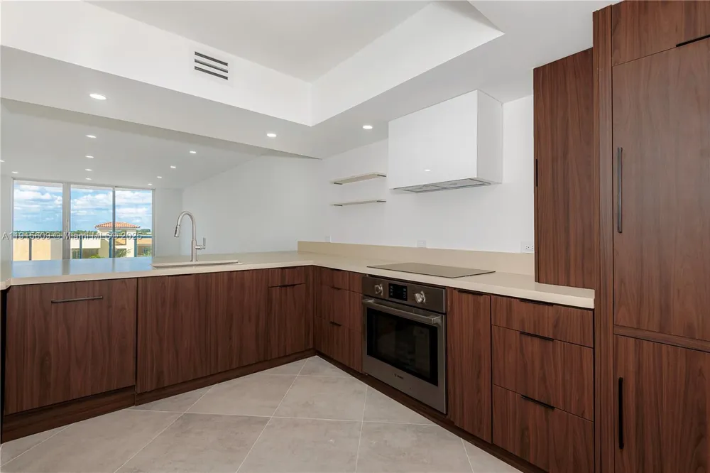 8855 Collins Ave #6E Surfside, FL 33154