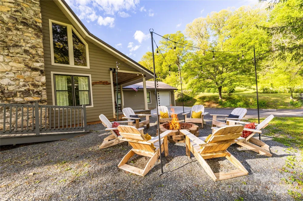 540 Toot Hollow Road Bryson City, NC 28713