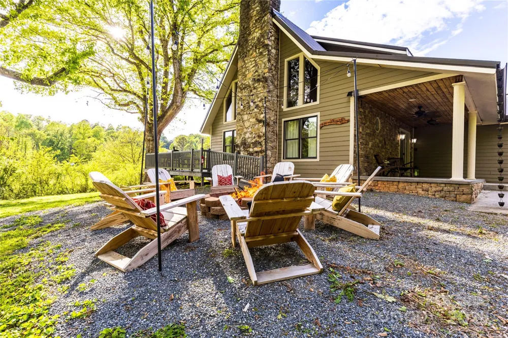 540 Toot Hollow Road Bryson City, NC 28713