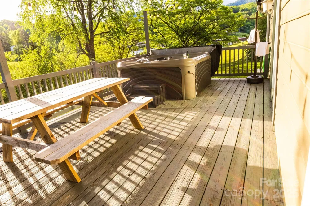 540 Toot Hollow Road Bryson City, NC 28713