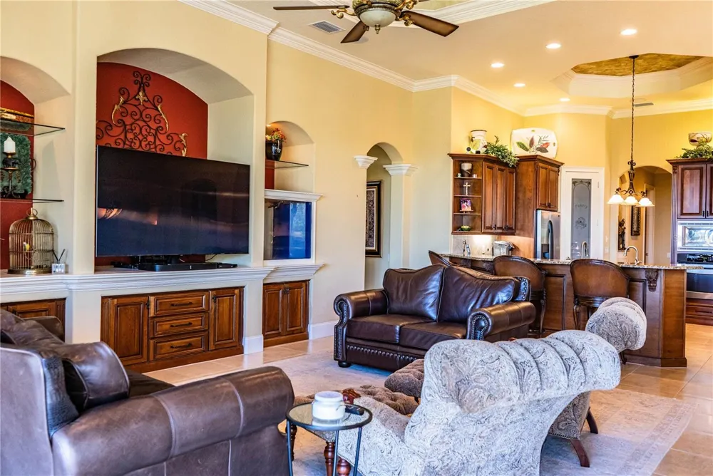 2918 CLUBHOUSE ROAD Lakeland, FL 33812