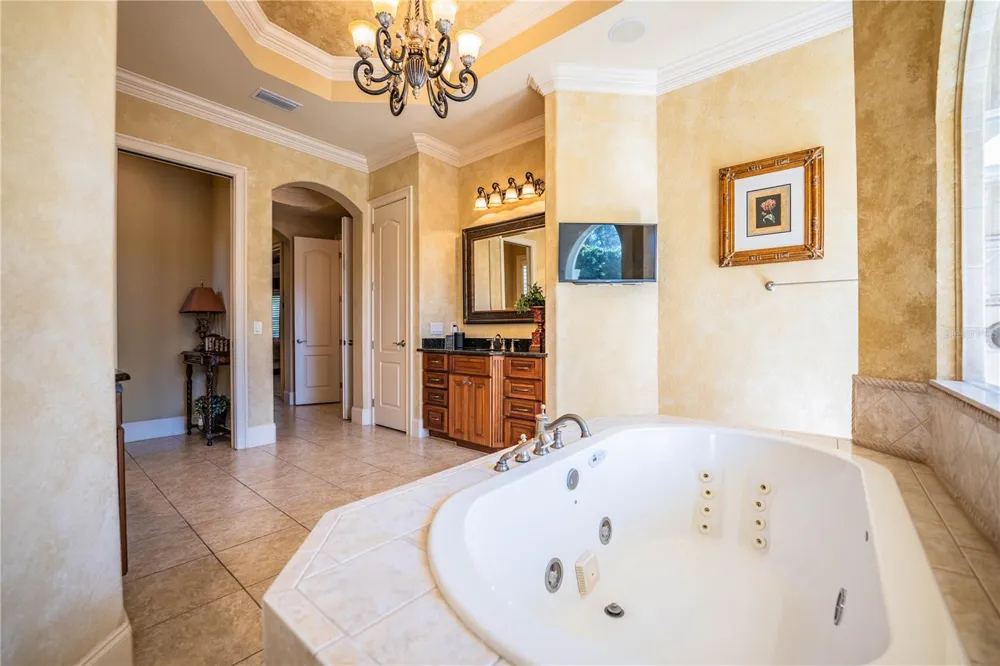 2918 CLUBHOUSE ROAD Lakeland, FL 33812