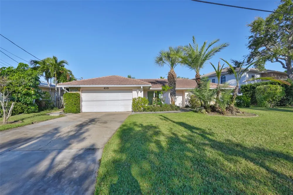 410 HARBOR DRIVE Indian Rocks Beach, FL 33785