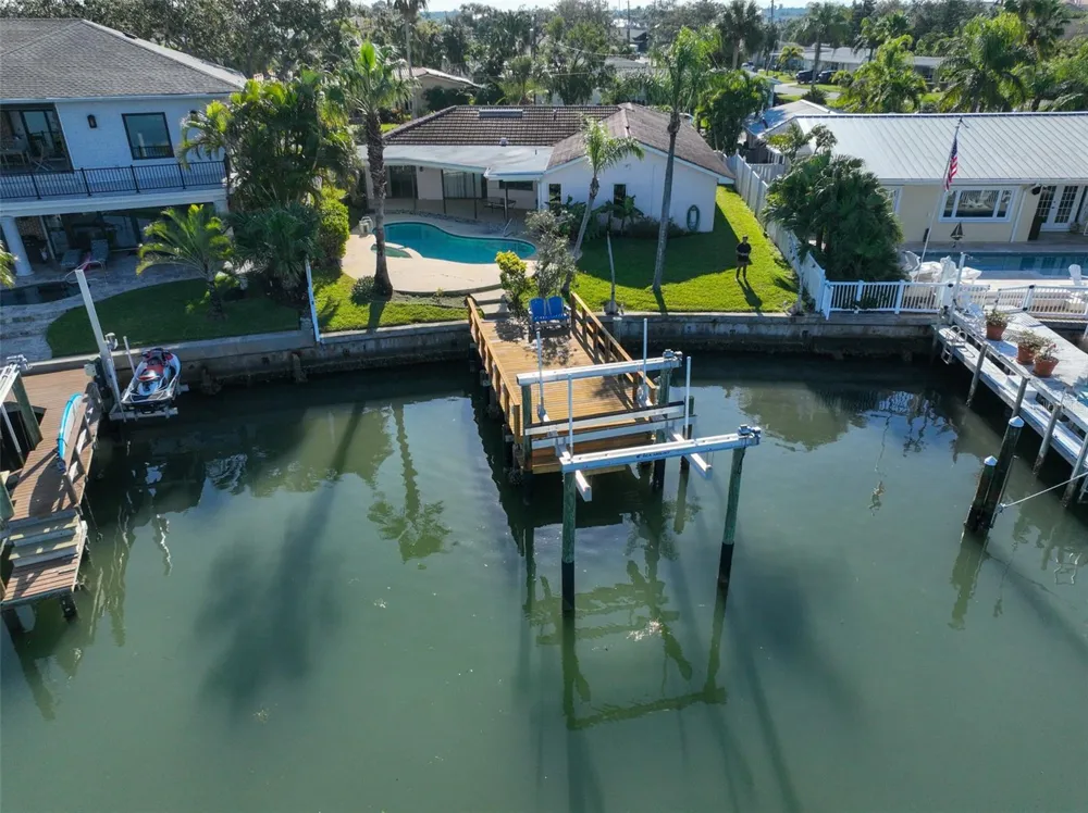 410 HARBOR DRIVE Indian Rocks Beach, FL 33785