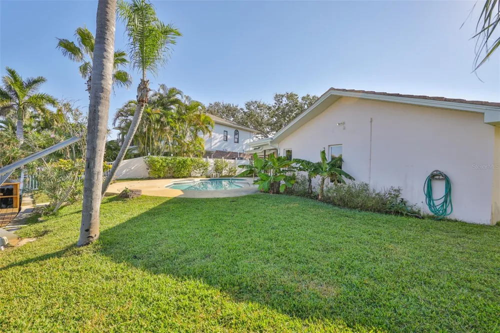 410 HARBOR DRIVE Indian Rocks Beach, FL 33785