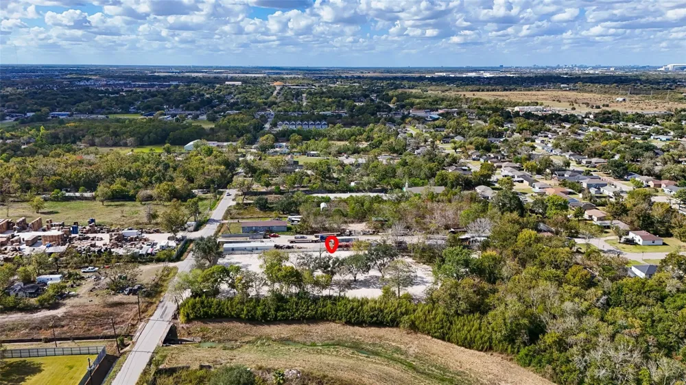 5033 S Acres Drive Houston, TX 77048