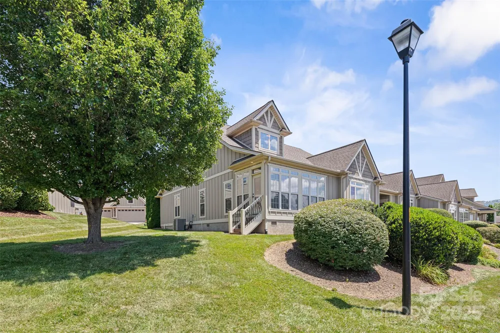 58 Burlington Lane Fletcher, NC 28732