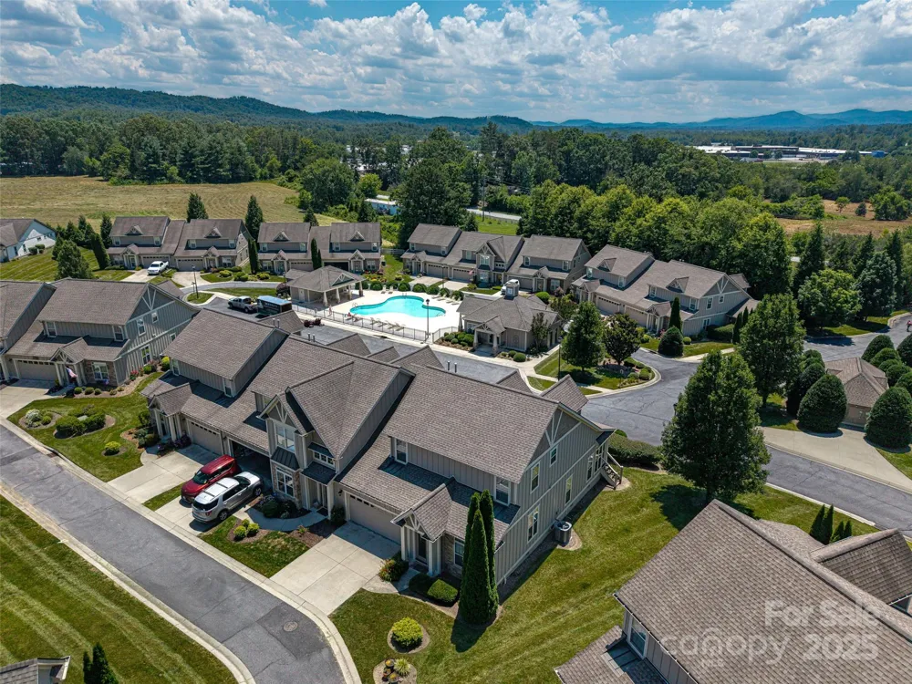 58 Burlington Lane Fletcher, NC 28732
