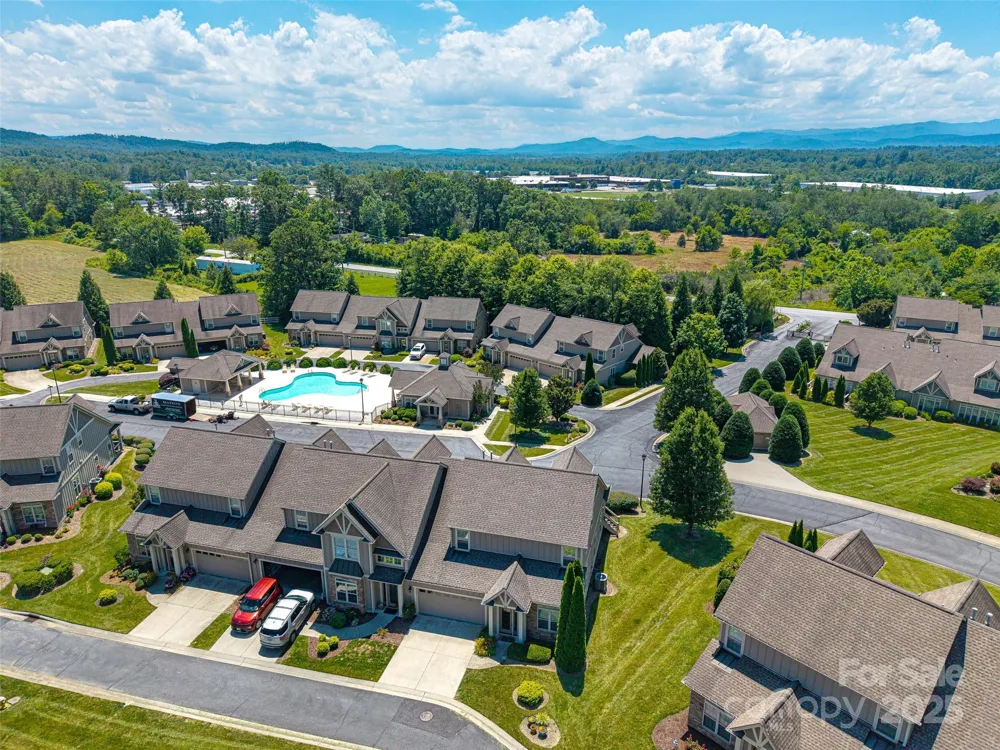 58 Burlington Lane Fletcher, NC 28732