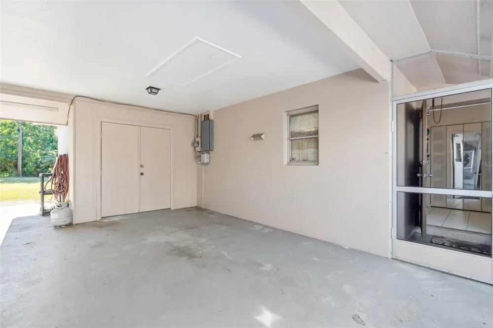 235 THISTLE COURT Lehigh Acres, FL 33936