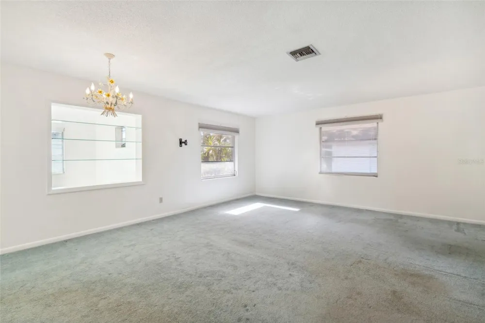 235 THISTLE COURT Lehigh Acres, FL 33936