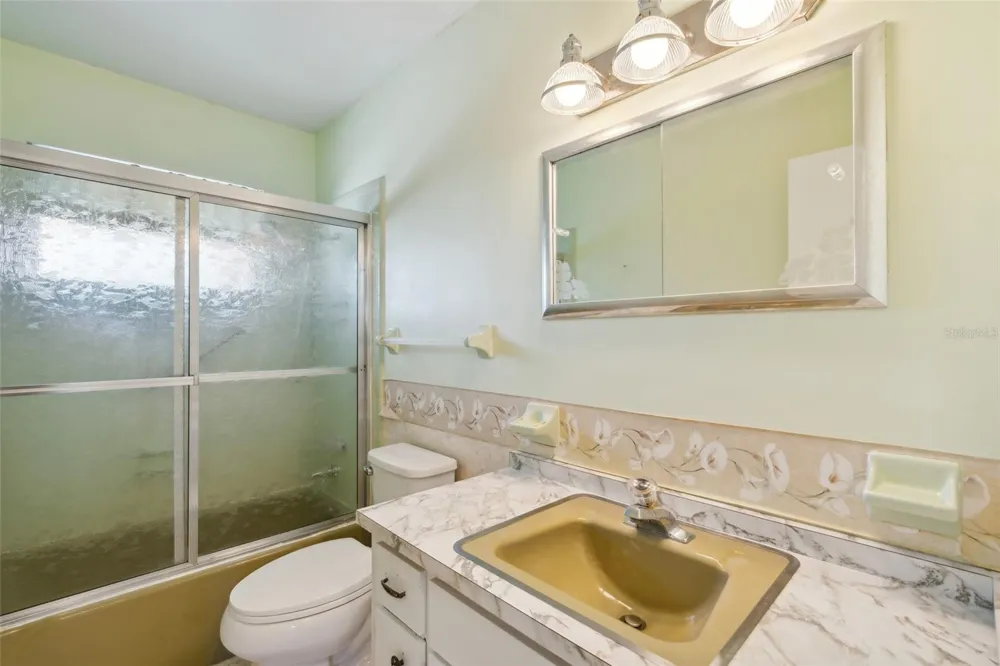 235 THISTLE COURT Lehigh Acres, FL 33936