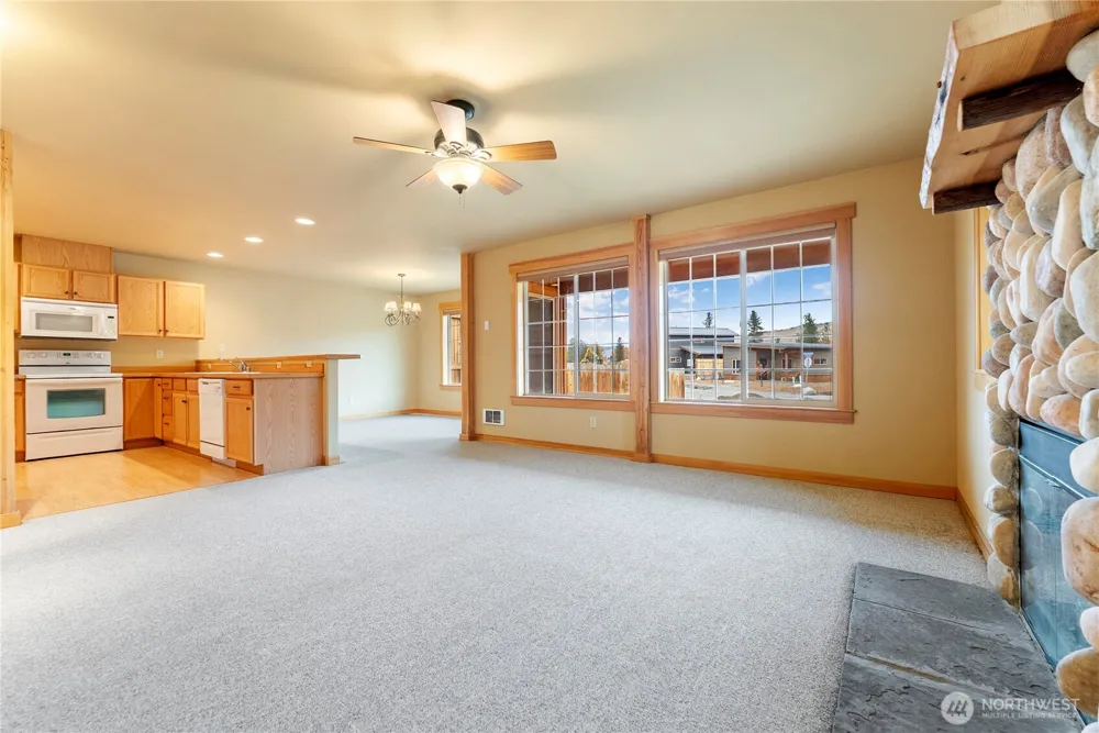 300 Cascadian Court #15 Winthrop, WA 98862