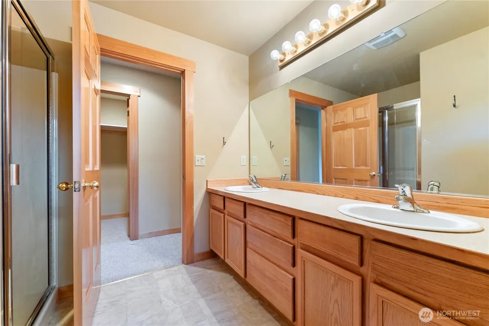 300 Cascadian Court #15 Winthrop, WA 98862