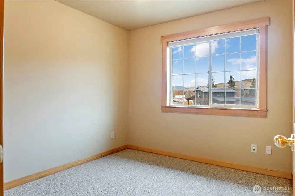 300 Cascadian Court #15 Winthrop, WA 98862