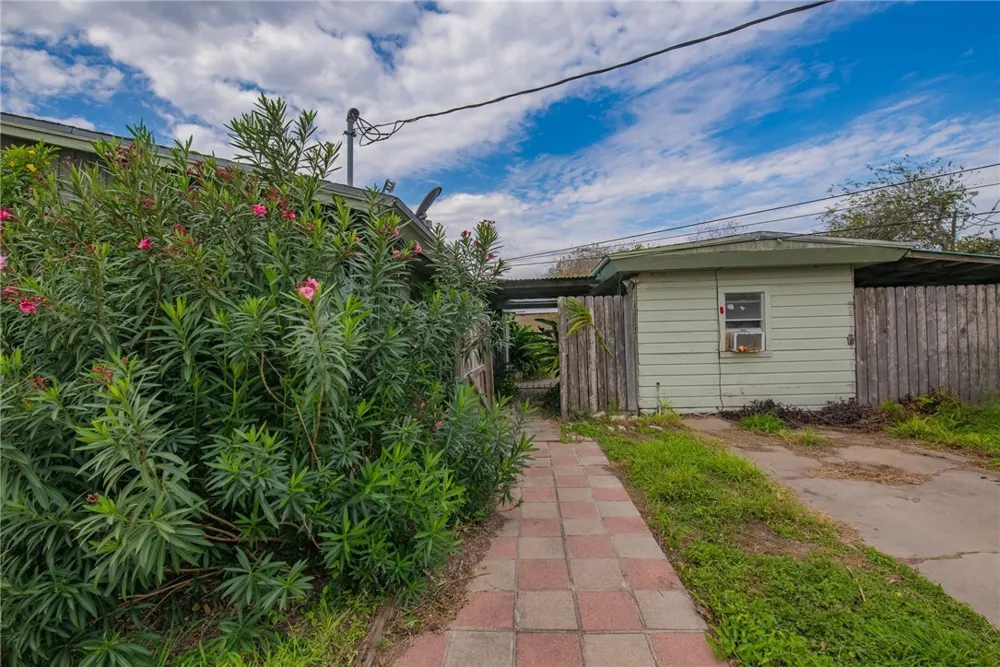 4930 Janssen Drive Corpus Christi, TX 78411