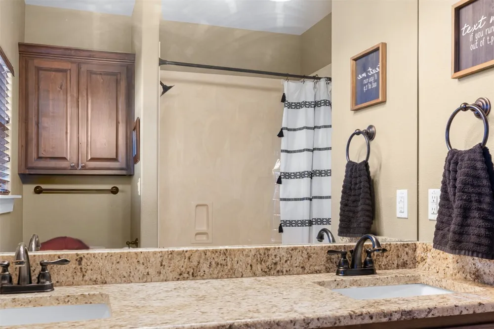 2232 FM 975 Caldwell, TX 77836