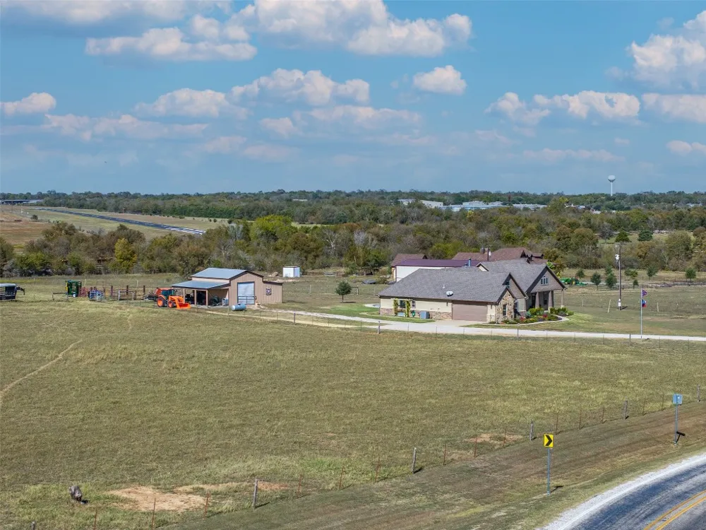 2232 FM 975 Caldwell, TX 77836