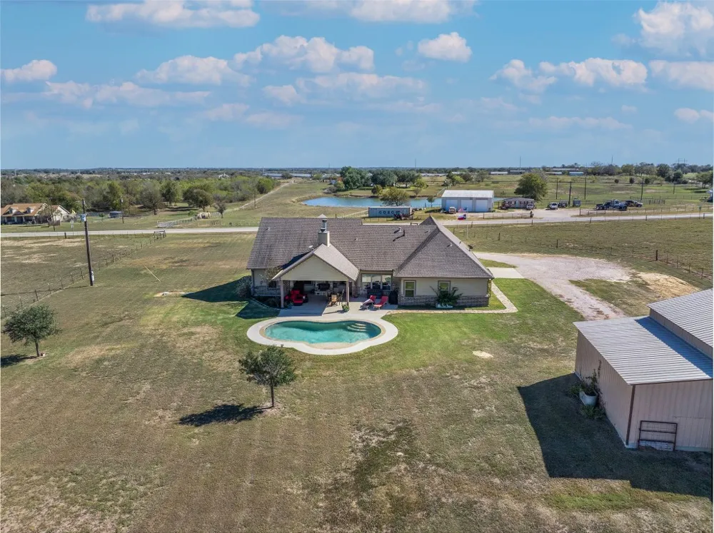 2232 FM 975 Caldwell, TX 77836