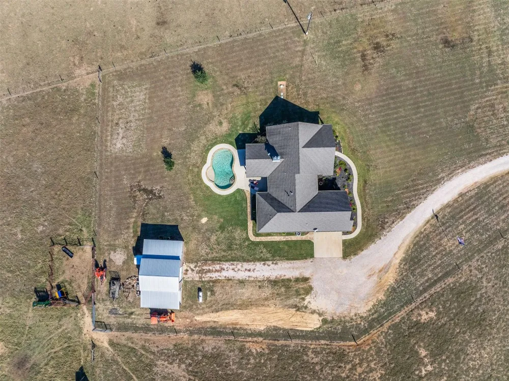 2232 FM 975 Caldwell, TX 77836