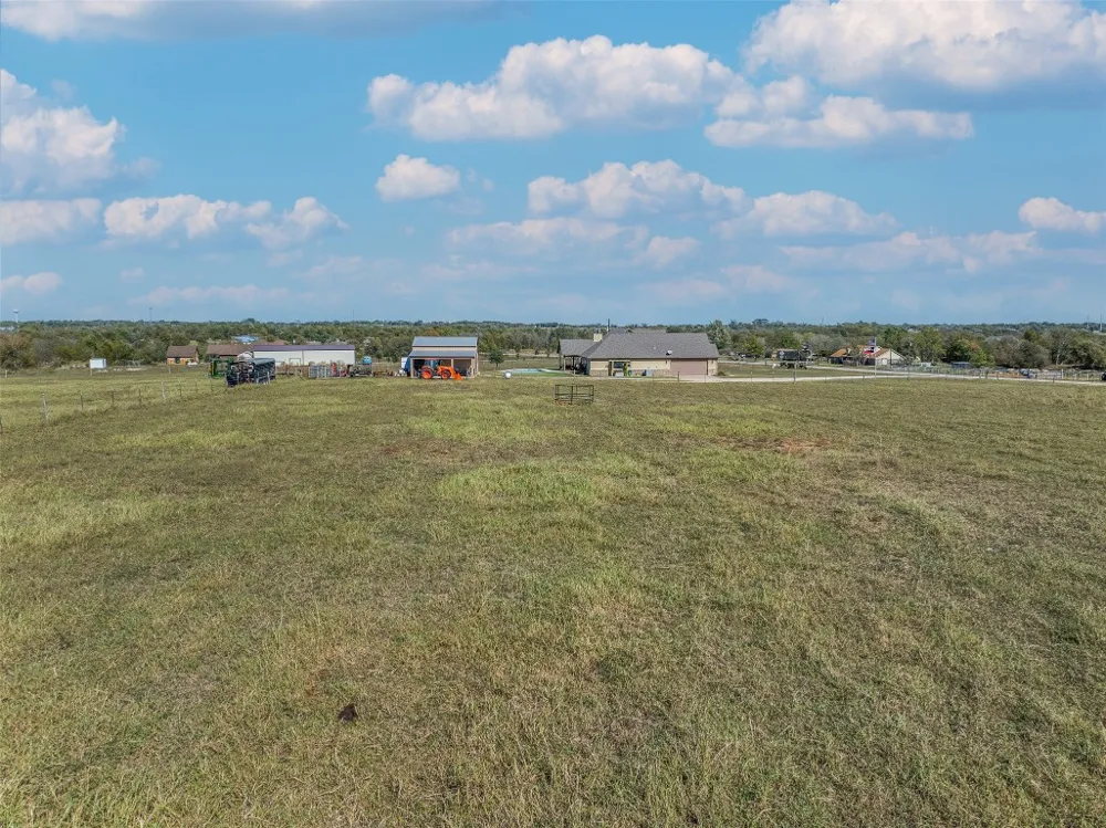 2232 FM 975 Caldwell, TX 77836