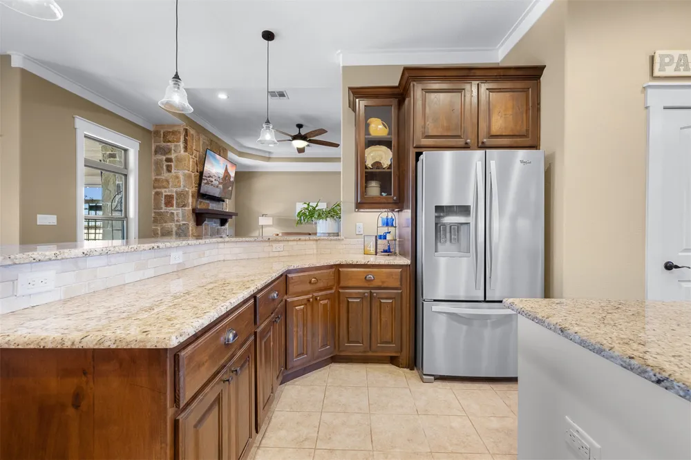 2232 FM 975 Caldwell, TX 77836