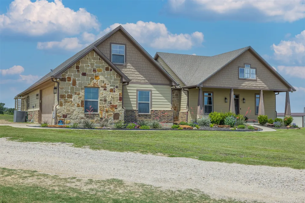 2232 FM 975 Caldwell, TX 77836