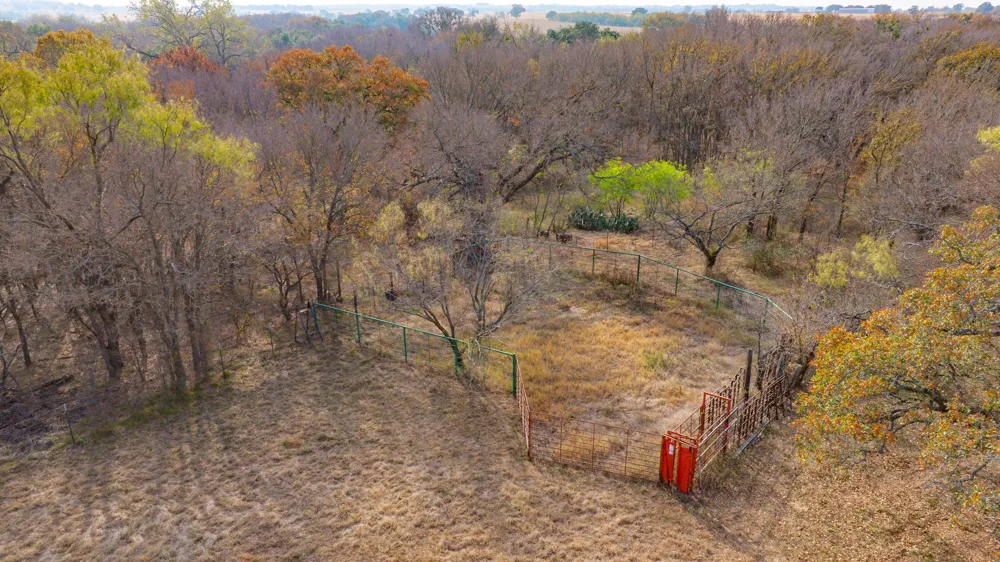7450 E Hwy 6 De Leon, TX 76444