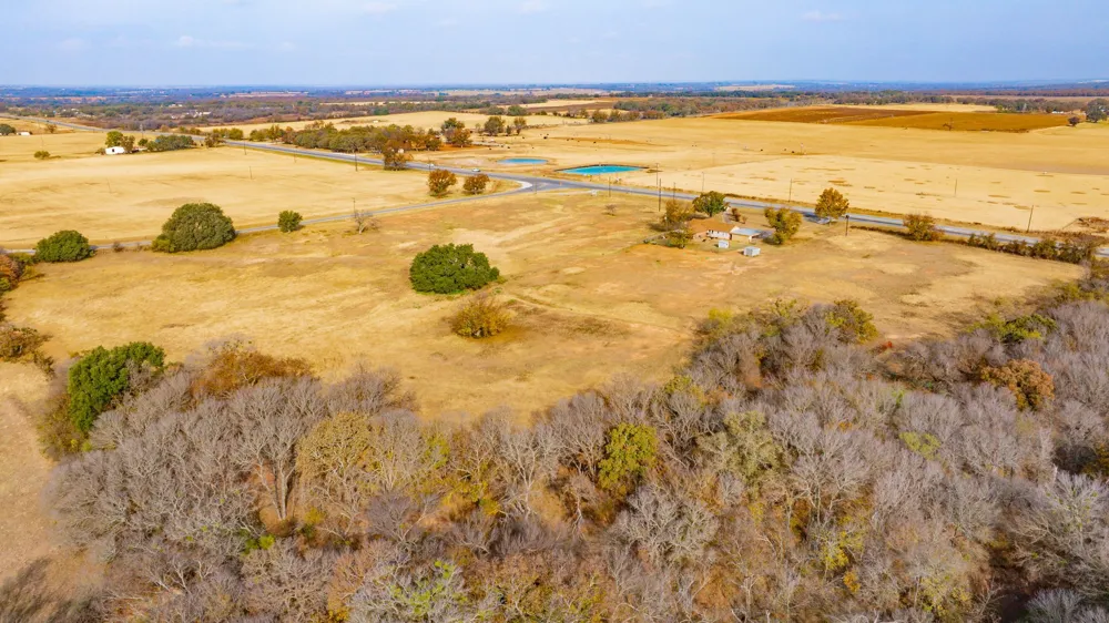 7450 E Hwy 6 De Leon, TX 76444