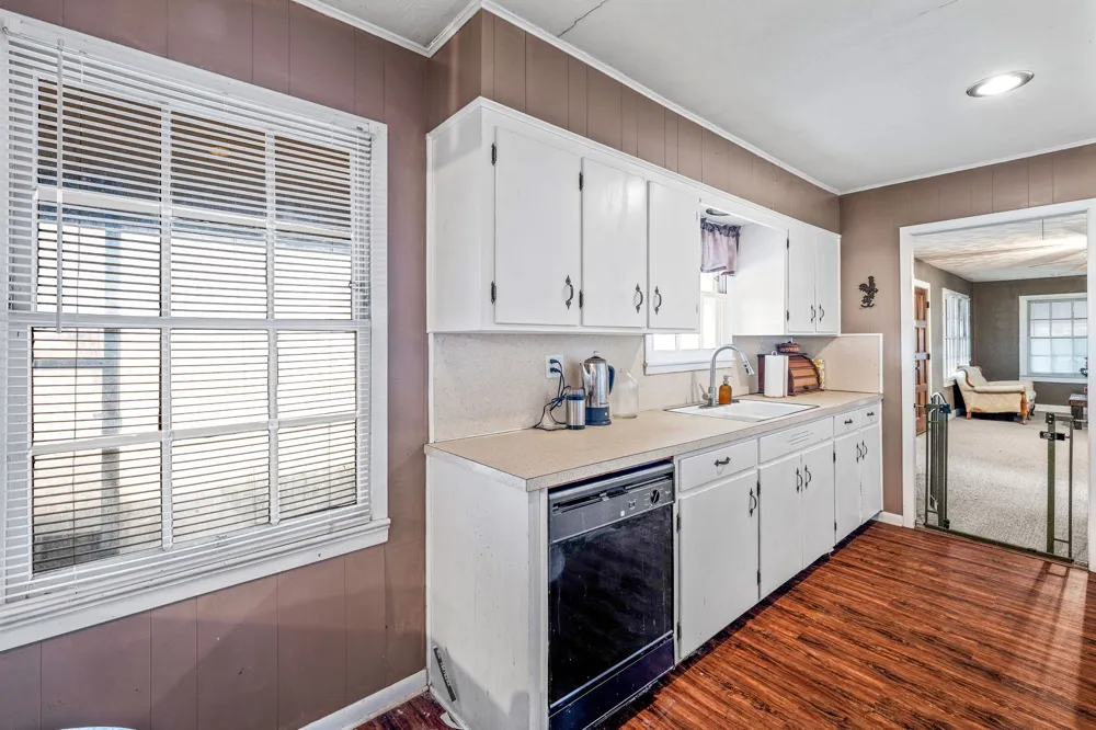 7450 E Hwy 6 De Leon, TX 76444