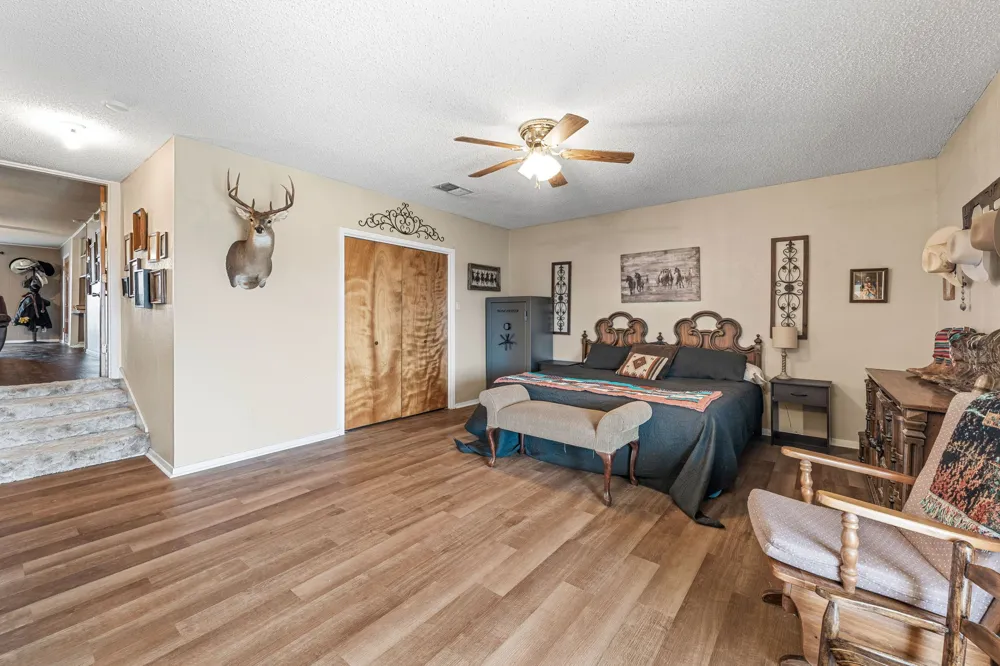7450 E Hwy 6 De Leon, TX 76444