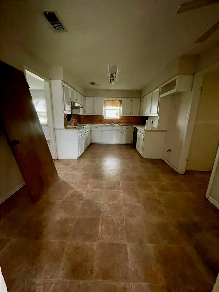 7608 Hwy 14 Kosse, TX 76653