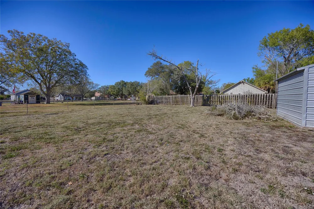 507 South Street Schulenburg, TX 78956
