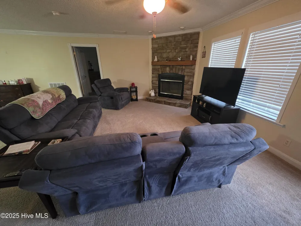 394 Bullard Pit Circle Autryville, NC 28318