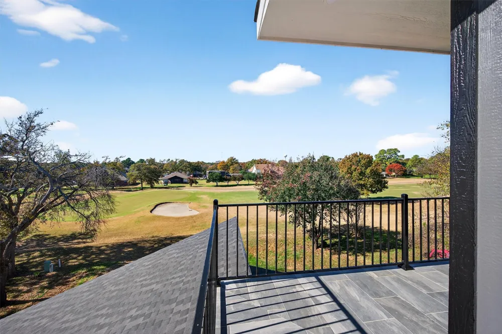 102 Huron Trail Lake Kiowa, TX 76240