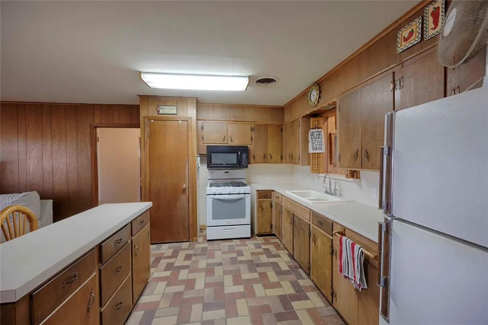507 South Street Schulenburg, TX 78956