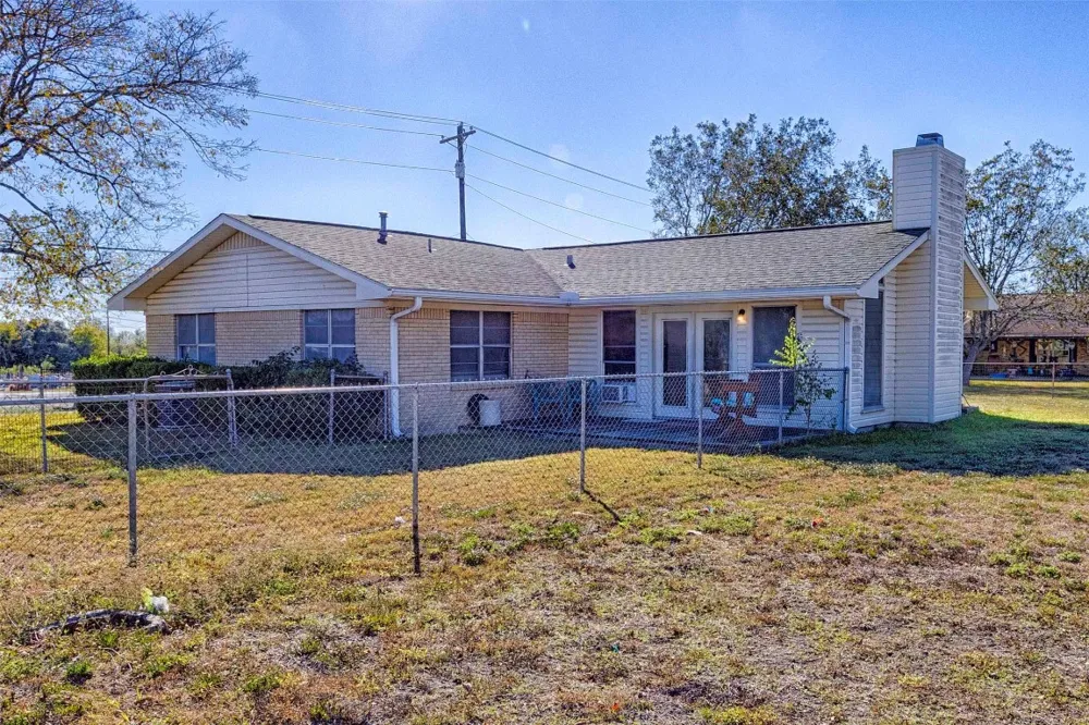 507 South Street Schulenburg, TX 78956